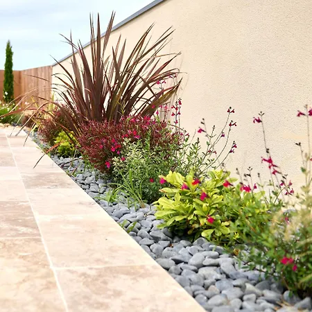 Le Repaire Lagardere * Lussac (Gironde)