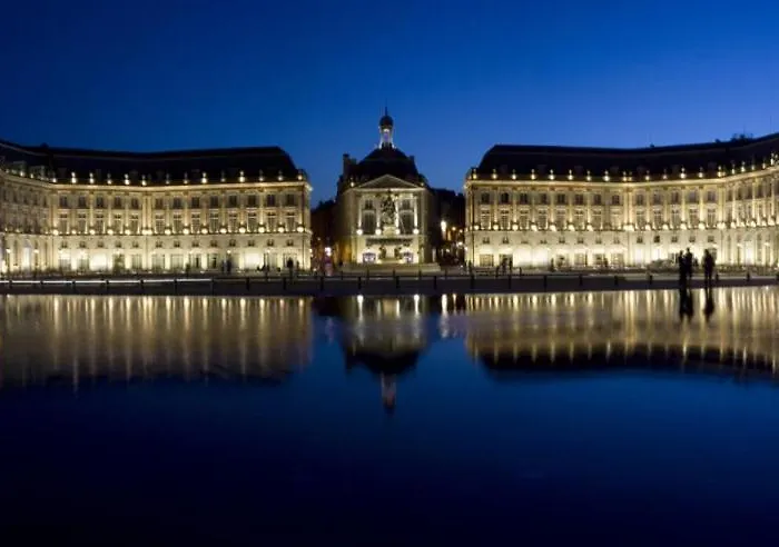 Couette-café Le Repaire Lagardère *