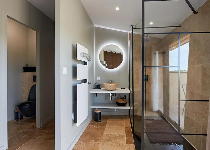 Le Repaire Lagardère